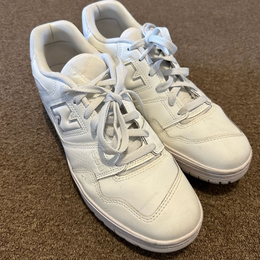 White New Balance 550